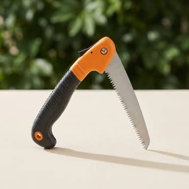 Fiskars Power Tooth Softgrip Folding Saw (7 in)