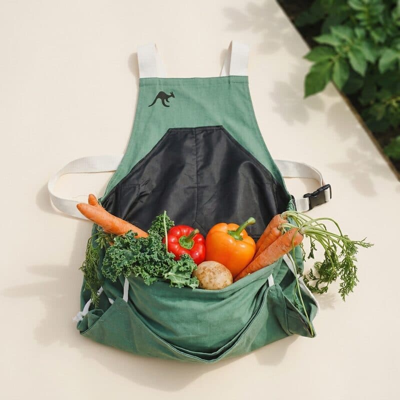 Roo Garden Apron with Harvesting Pouch